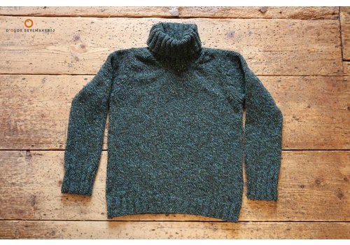 Fisherman out of Ireland Seaweed polo neck sweater