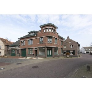 Huizen in Nederland. De negentiende en twintigste eeuw