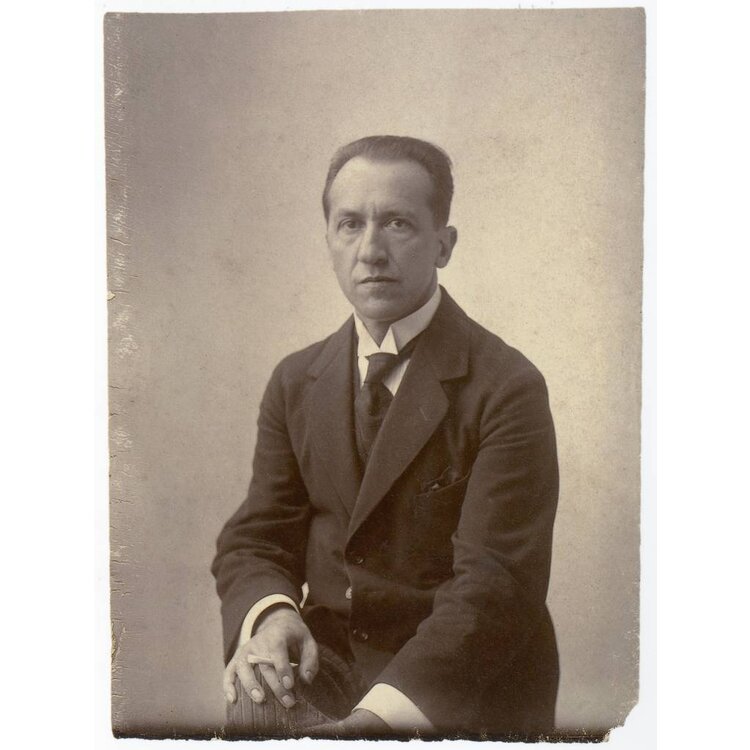 The Mondrian Mystery
