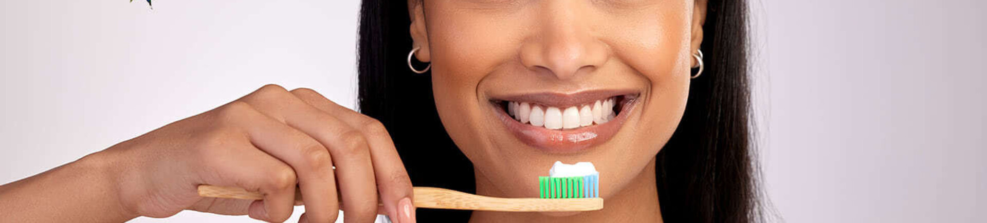 Natural oral care routine in style – sustainable & conscious