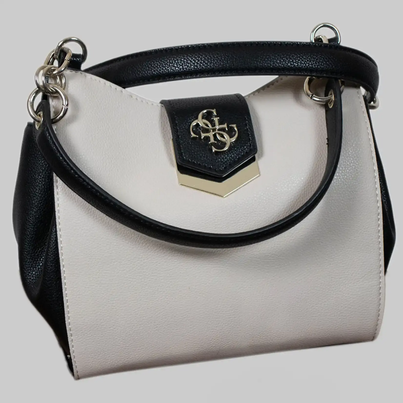 Guess Handtasche Damen Kunstleder - Schwarz Grau - Großes Guess Logo, Guess Anhänger, Dust Bag - Magnetverschluss