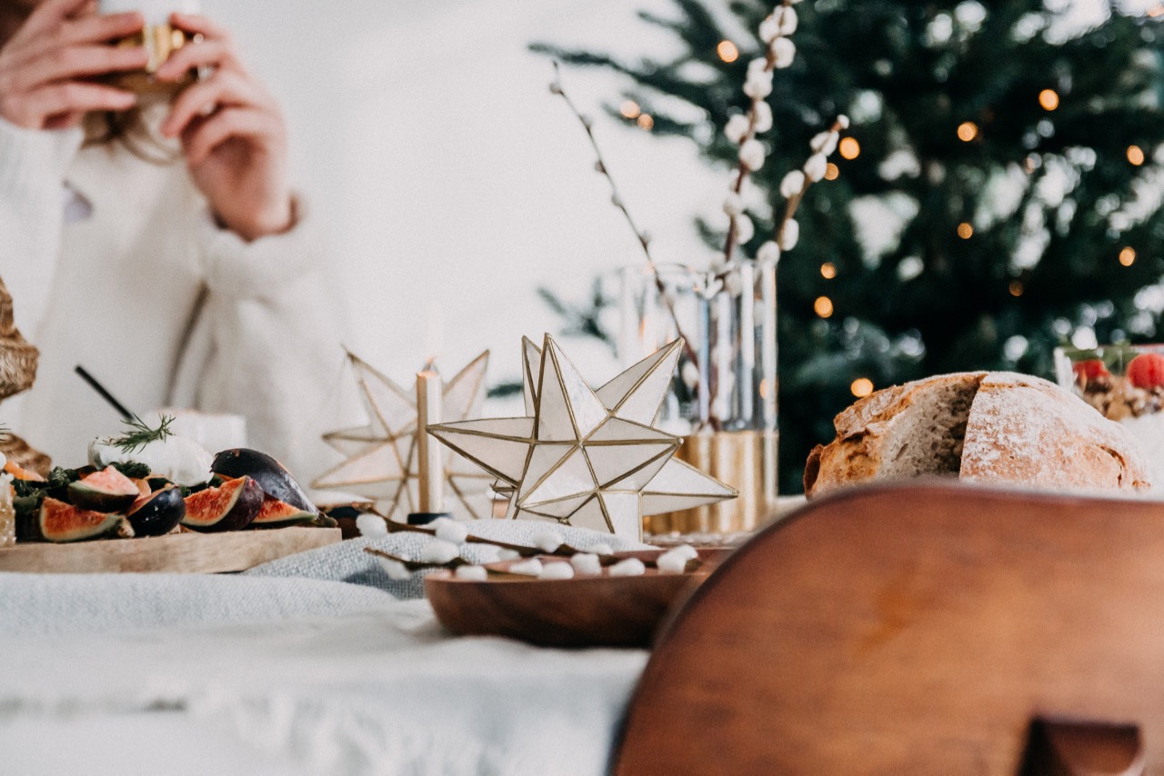 kerstontbijttafel dekken