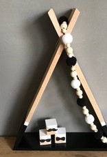 Petit Monkey Tipi wandkastje ZWART