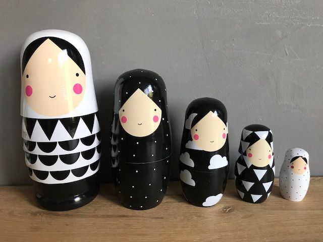 petit monkey nesting dolls