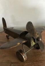 Metalen vliegtuig