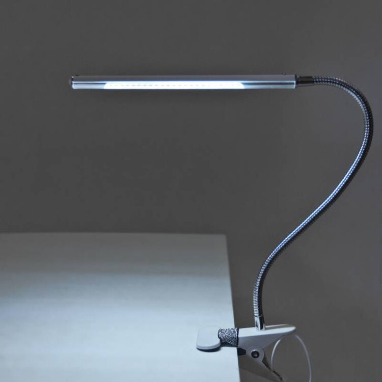 Mega Beauty Shop® LED Tafellamp Goud met een flexibele arm op tafelklem.