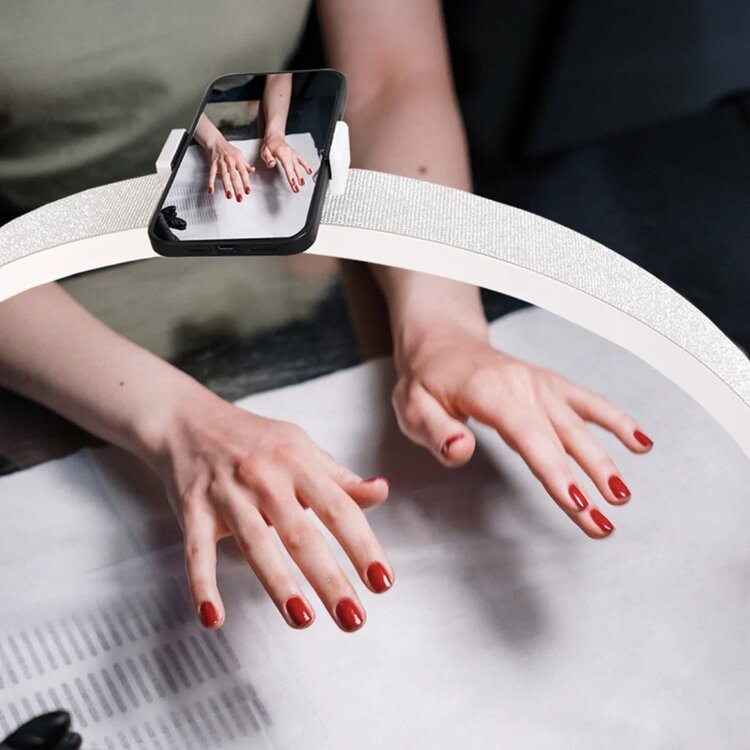 Mega Beauty Shop® Half Moon Light LED Moonlight  wit