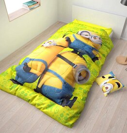 Universal Printed Quilt Minions Huh ? Green