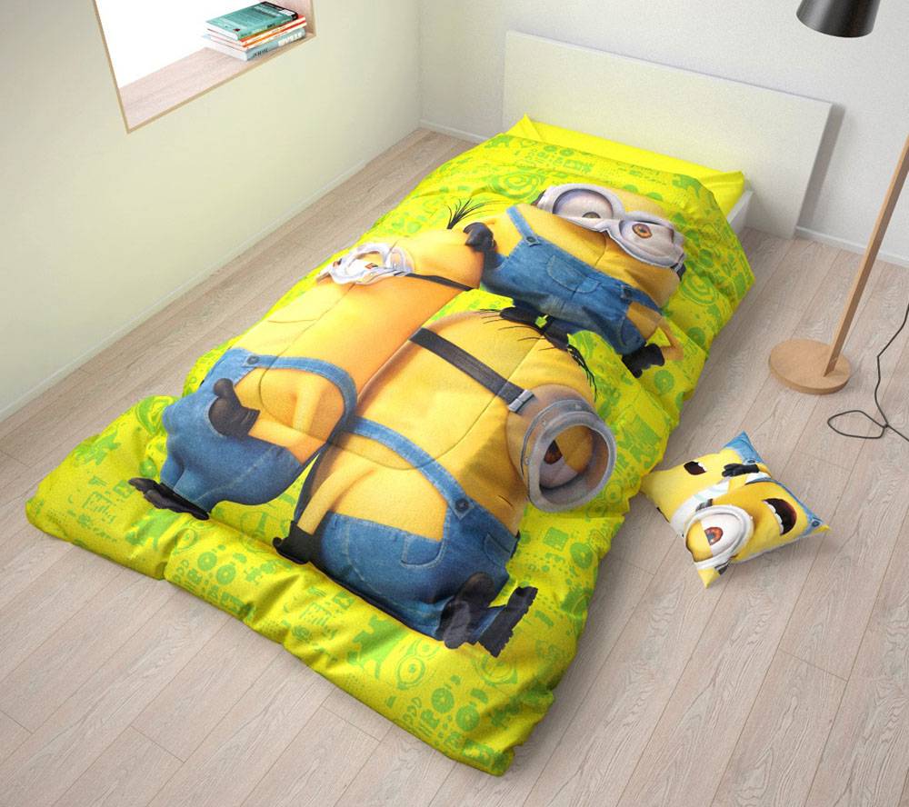 Universal Printed Quilt Minions Huh ? Green