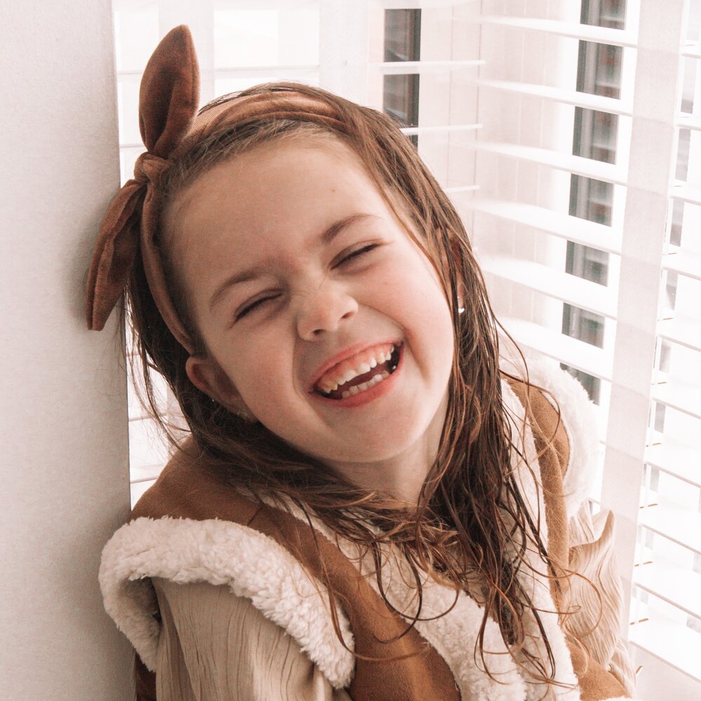 Your Little Miss Diadeem met strik - chocolate velvet