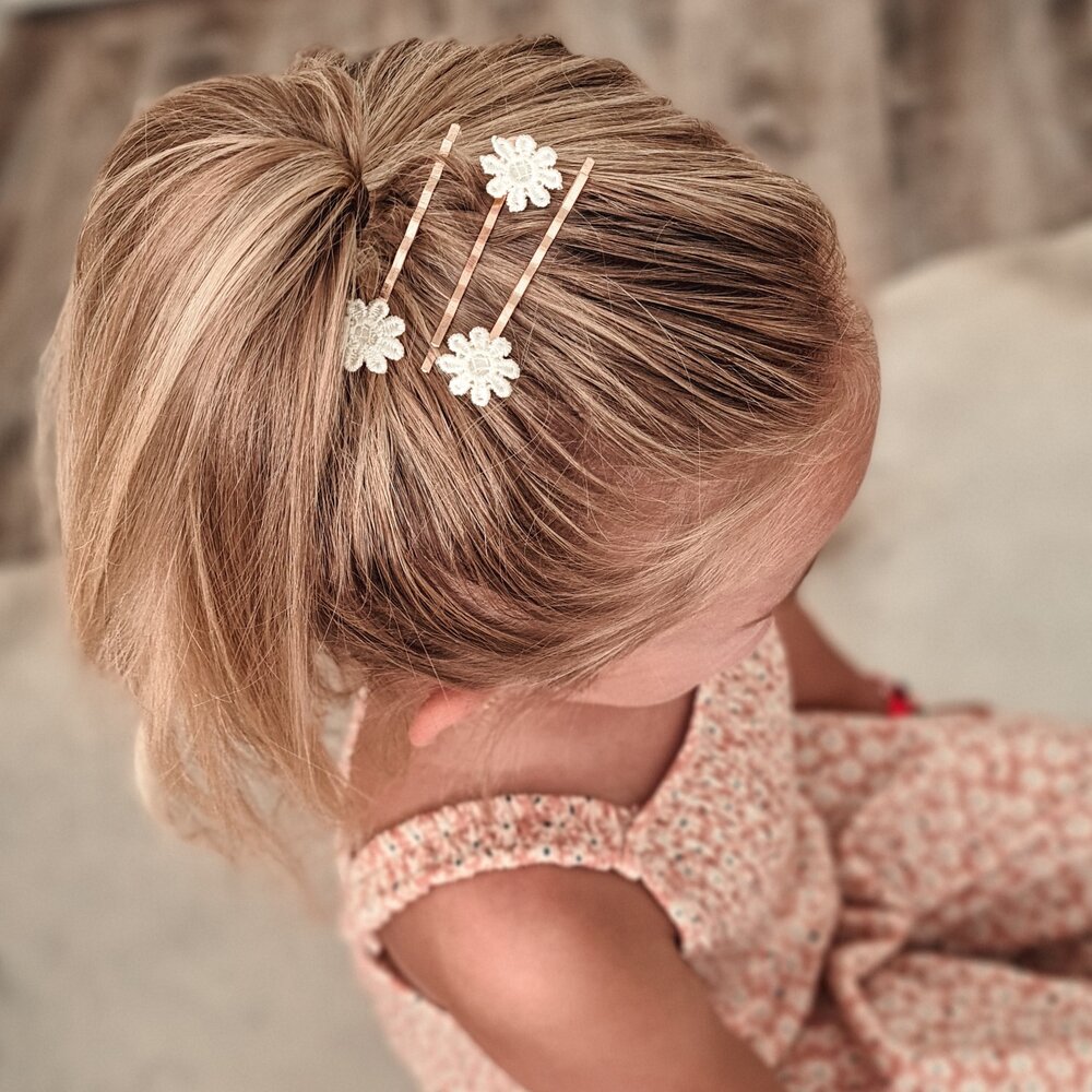 Your Little Miss Bobby pins - sweet flower