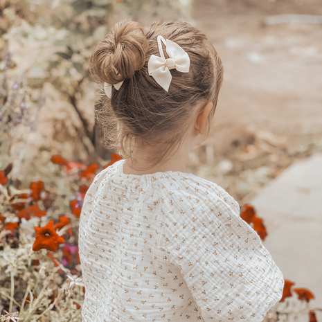 Your Little Miss Klick-Klack-Haarspangen mit Twist und Schleife - cream