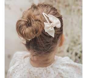 Your Little Miss Snap clips with twist and ribbon bow - cream