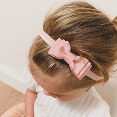 Your Little Miss Baby-Haarband mit doppelter Schleife - pale pink