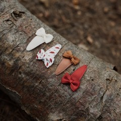Your Little Miss Baby snap clips with bow - leaves
