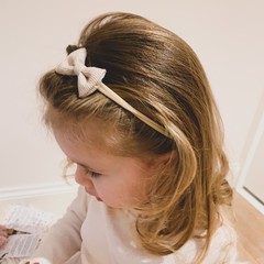 Your Little Miss Haarband mit Leinen-Schleife  - light brown rib