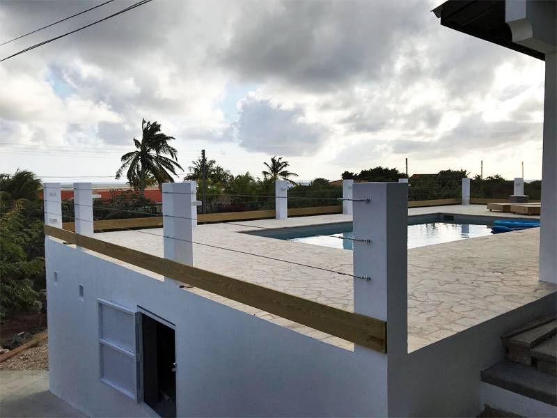 Zwembad met uitzicht