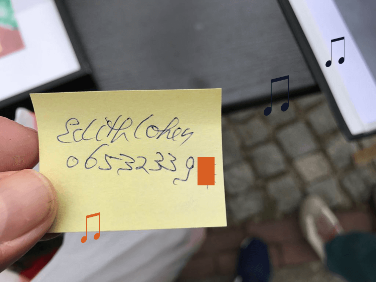 Telefoonnummer op geeltje