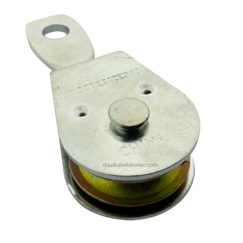 pulley with swivel