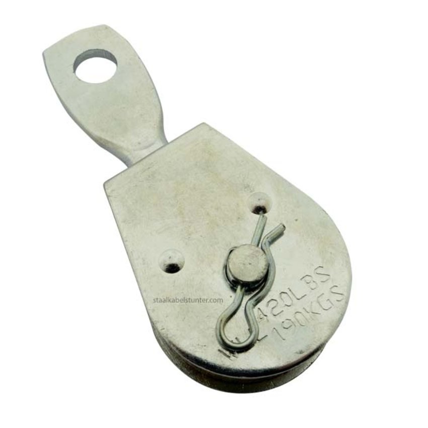 pulley with swivel