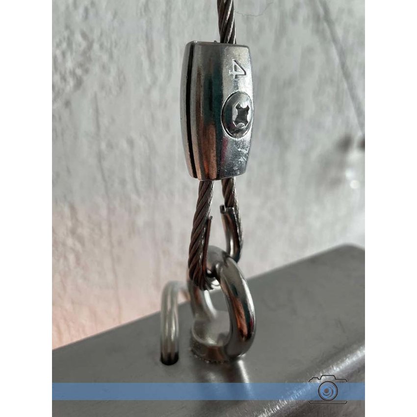 Egg shape wire clamps 6mm