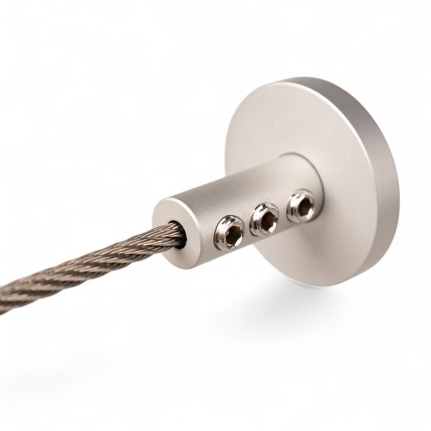 Wall mount for steel cable with triple Allen screw clamp