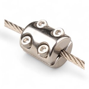 2-part clamping ring with hex bolts