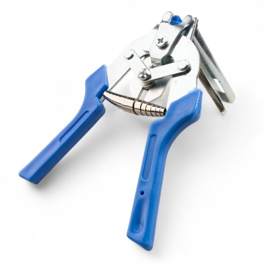Fence plier with cartridge