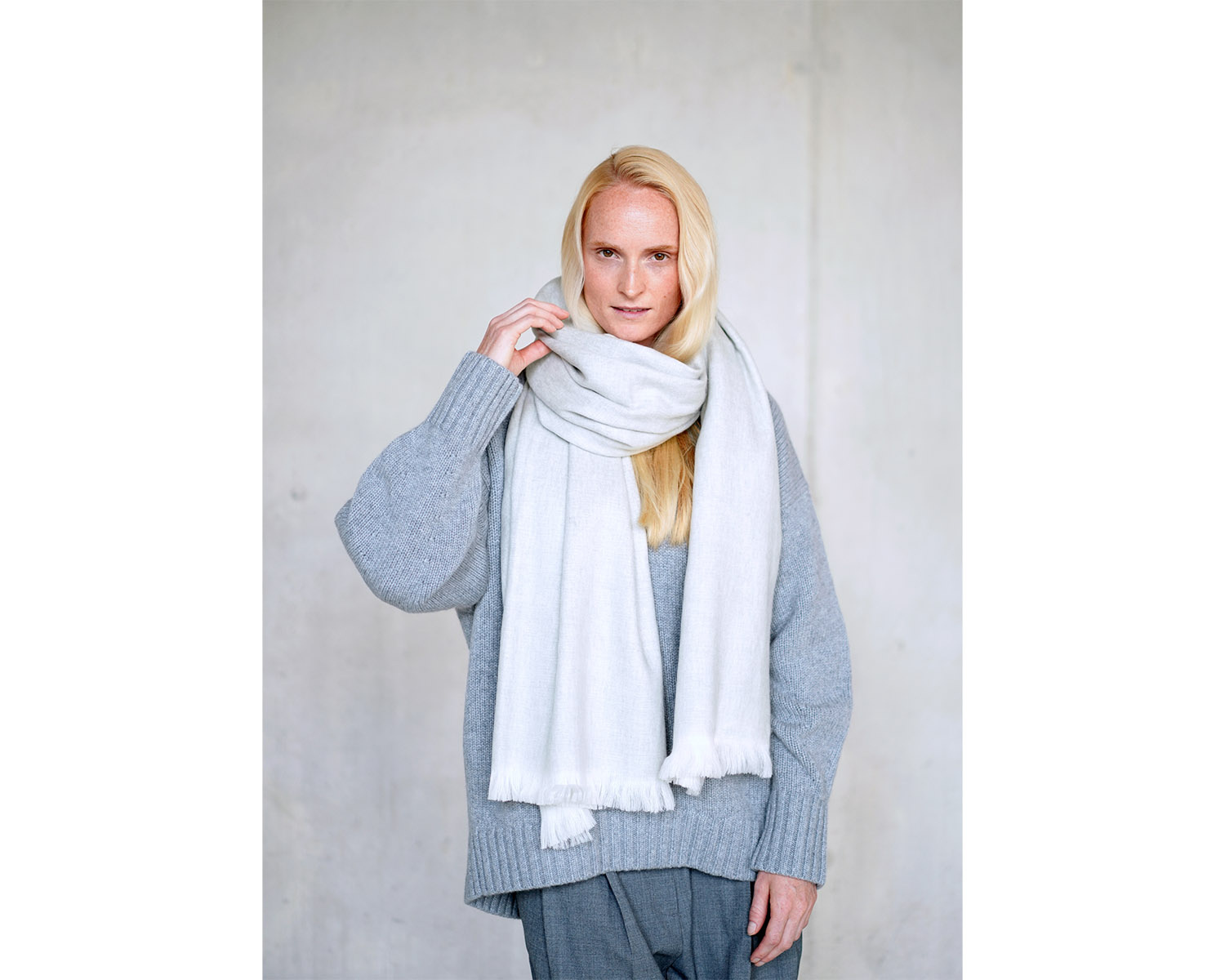 SOLID - White Canvas