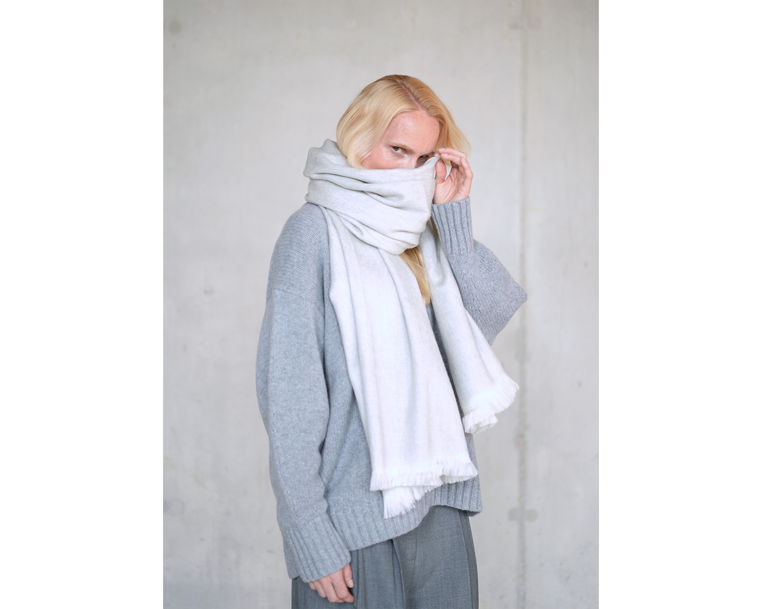 SOLID - White Canvas