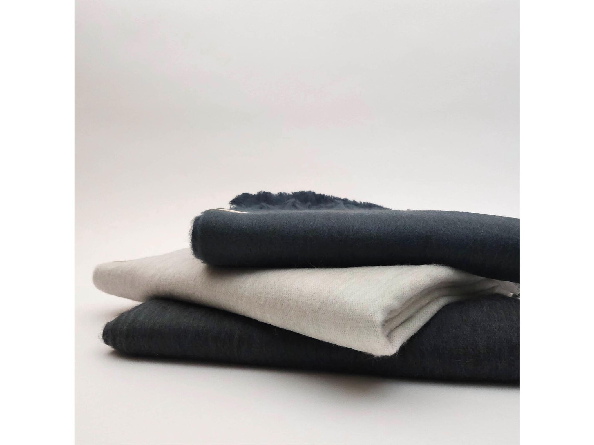 SLIM SOLID - Steel Blue