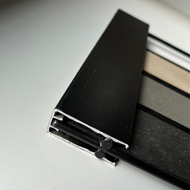 Aluminium afwerkprofiel voor lamellen