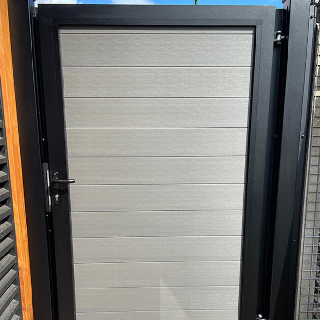 Aluminium poort met WPC vulling