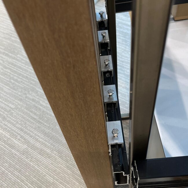 Brise Soleil montage clip