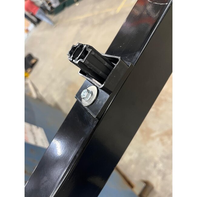 Spijlen poortbevestiging