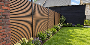 WPC Direct schutting & poort montage