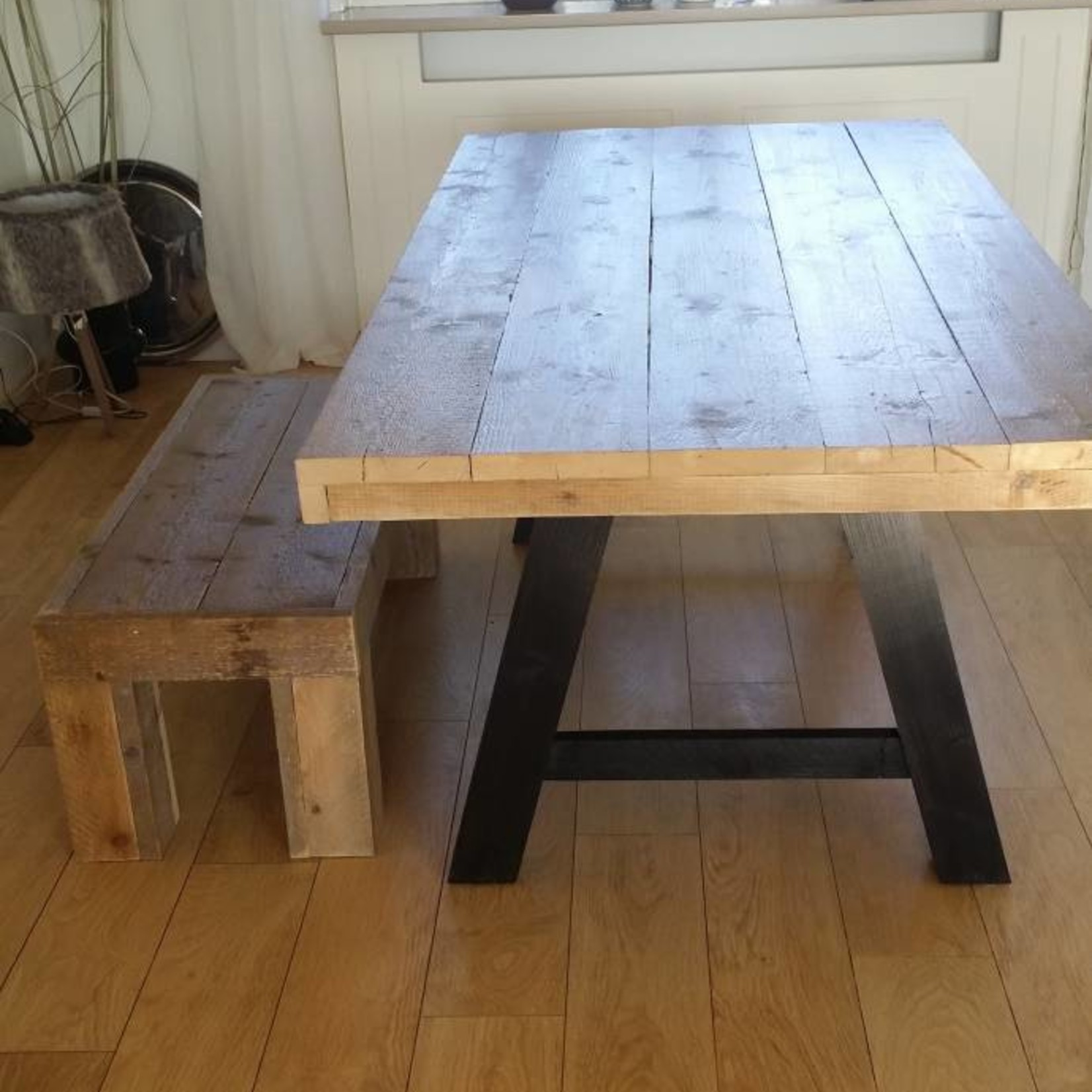 Houten A eetkamer tafel poten