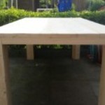 RdeB Tuintafel 70 cm breed tot 300 cm lang, Rechte poten  - Steigerhout