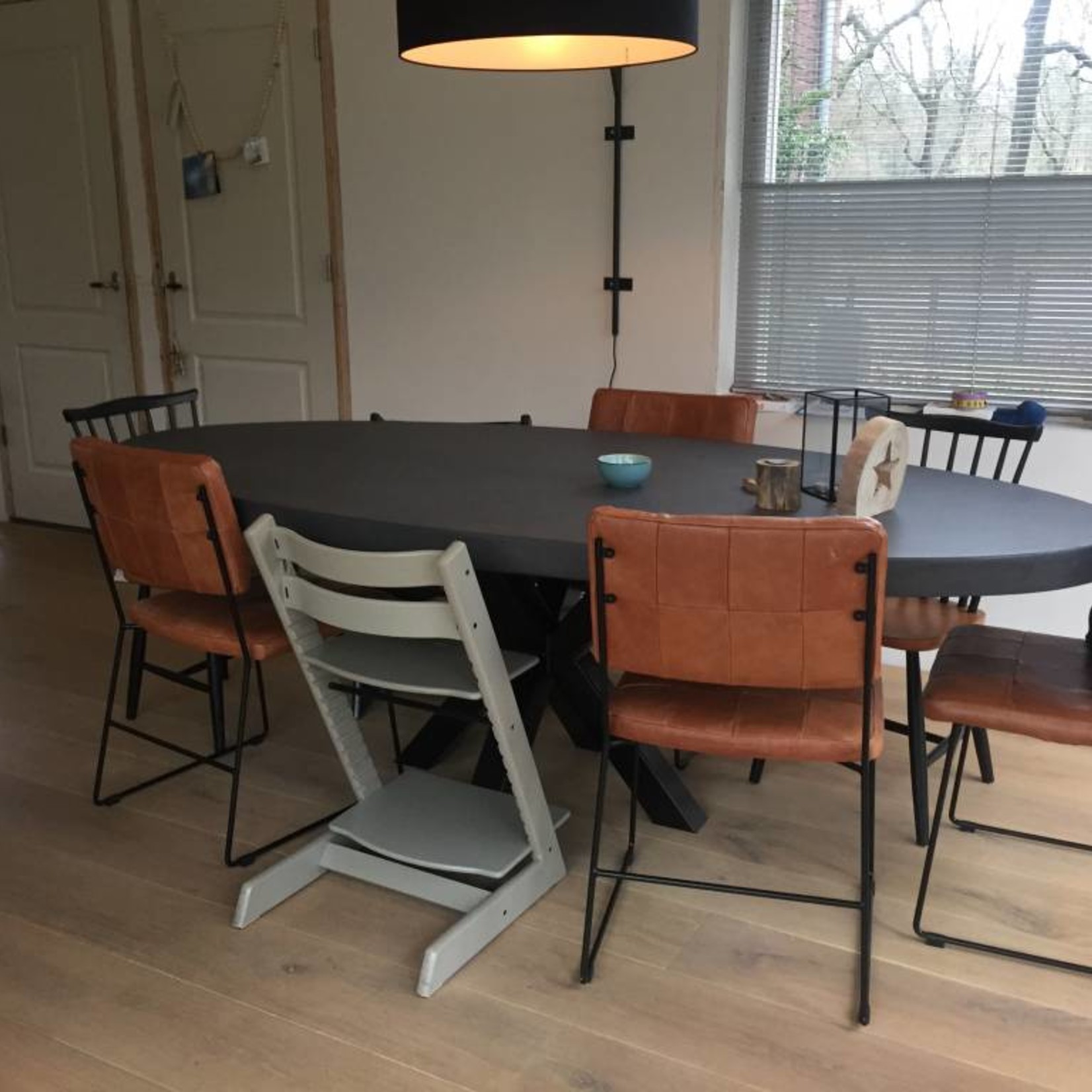Robuust Stalen 3D - X of Matrix eettafel poten, zwart gecoat