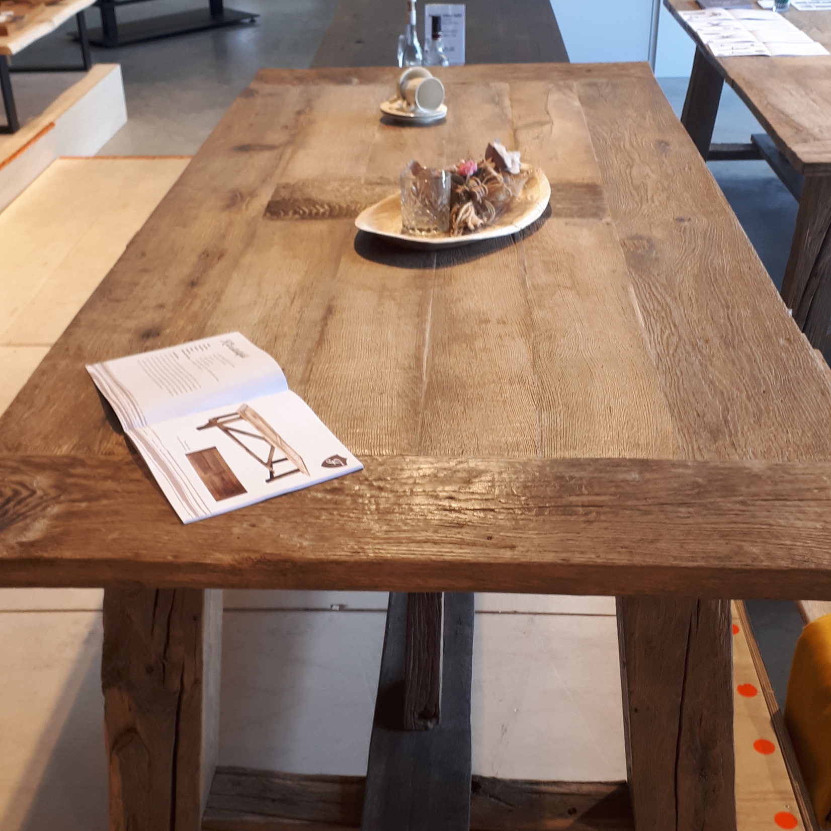 Robuust Oud eiken Kloostertafel