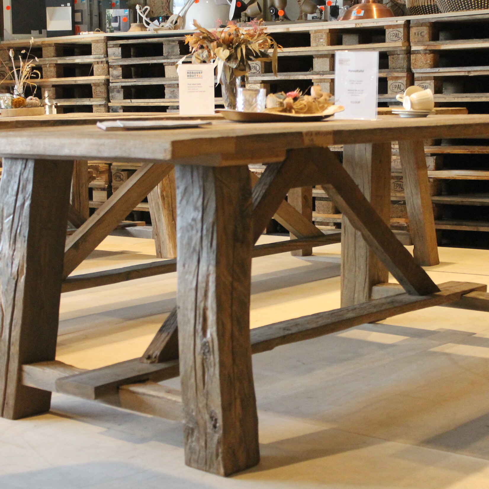 Robuust Oud eiken Kloostertafel