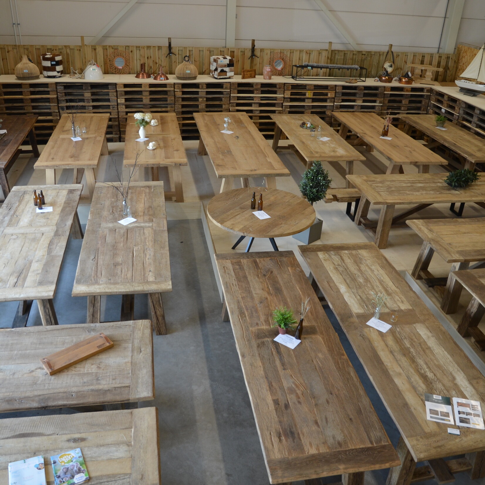 Robuust Oud eiken Kloostertafel