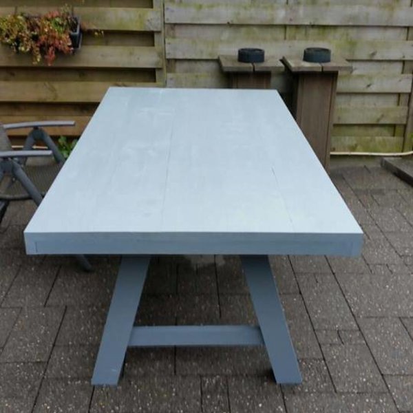 Eetkamertafel 90 cm breed tot 300 cm lang, Rechte poten - R De B