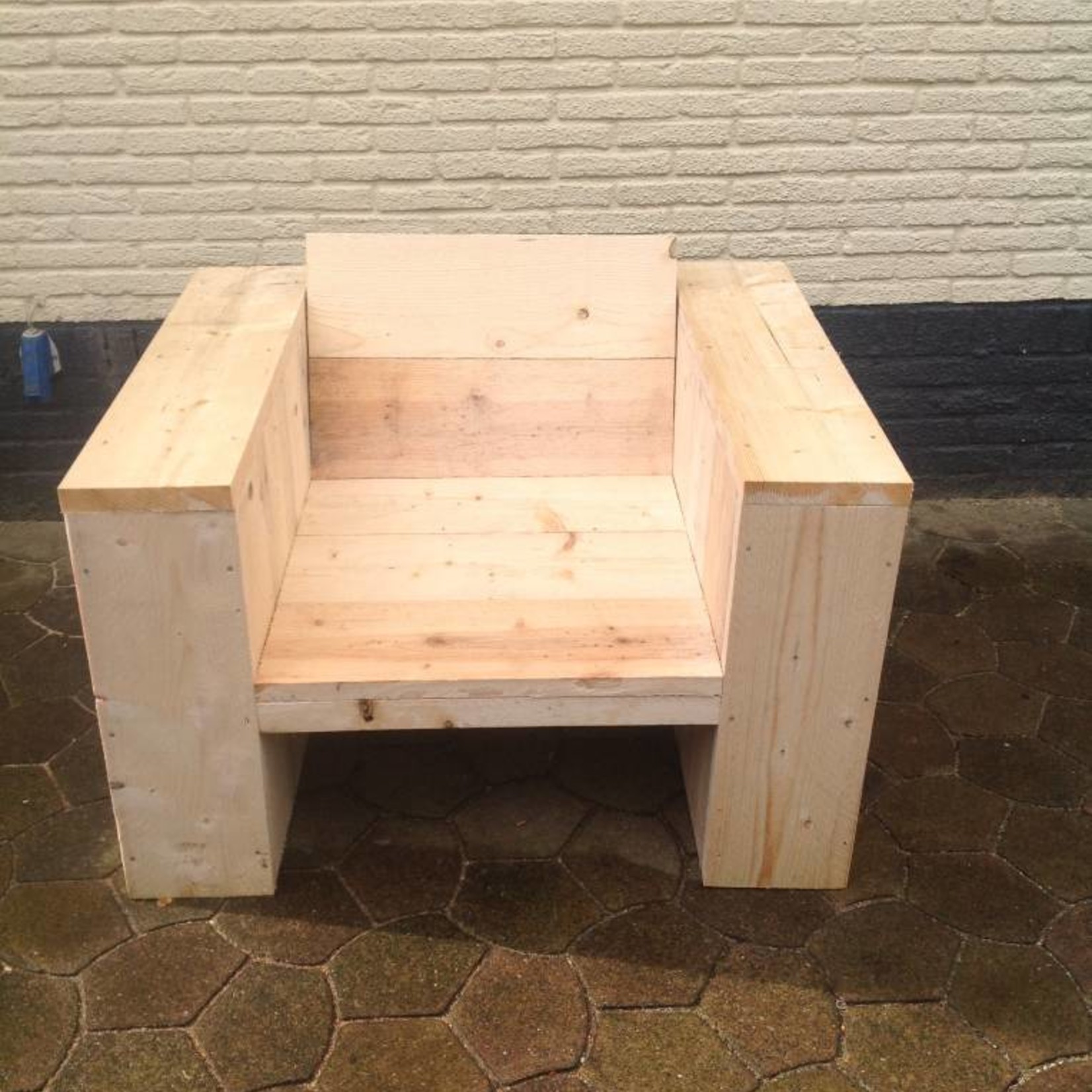 Tuinstoel met 20 cm leuningen, zitting 60 cm diep