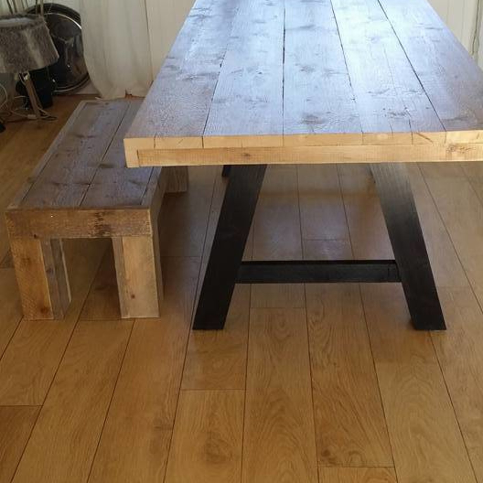 RdeB Bankje 40x45x60/300 zonder leuning, Rechte poten