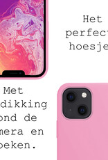 BASEY. Hoes Geschikt voor iPhone 13 Hoesje Siliconen Back Cover Case - Hoesje Geschikt voor iPhone 13 Hoes Cover Hoesje - Lichtroze