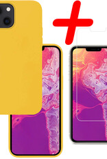 BASEY. Hoes Geschikt voor iPhone 13 Mini Hoesje Siliconen Back Cover Case Met Screenprotector - Hoesje Geschikt voor iPhone 13 Mini Hoes Cover Hoesje - Geel