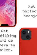 BASEY. Hoes Geschikt voor iPhone 13 Mini Hoesje Siliconen Back Cover Case Met 2x Screenprotector - Hoesje Geschikt voor iPhone 13 Mini Hoes Cover Hoesje - Rood