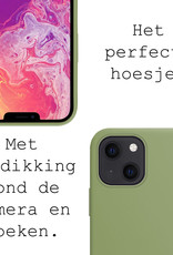 BASEY. Hoes Geschikt voor iPhone 13 Hoesje Siliconen Back Cover Case Met 2x Screenprotector - Hoesje Geschikt voor iPhone 13 Hoes Cover Hoesje - Groen