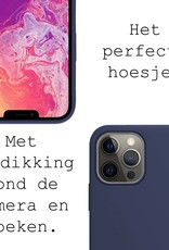 BASEY. Hoes Geschikt voor iPhone 13 Pro Max Hoesje Siliconen Back Cover Case Met 2x Screenprotector - Hoesje Geschikt voor iPhone 13 Pro Max Hoes Cover Hoesje - Donkerblauw